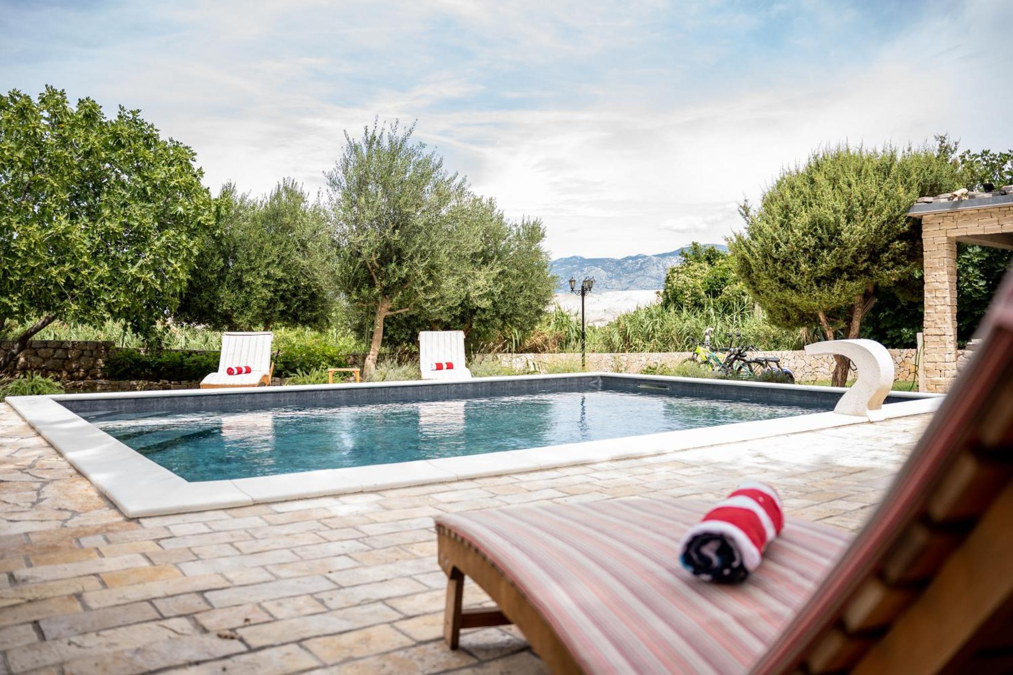 Villa Pag Dubrava Relax With Pool Bosana Εξωτερικό φωτογραφία